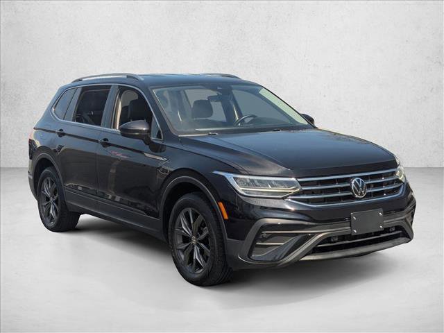 Used 2022 Volkswagen Tiguan SE FWD image 3