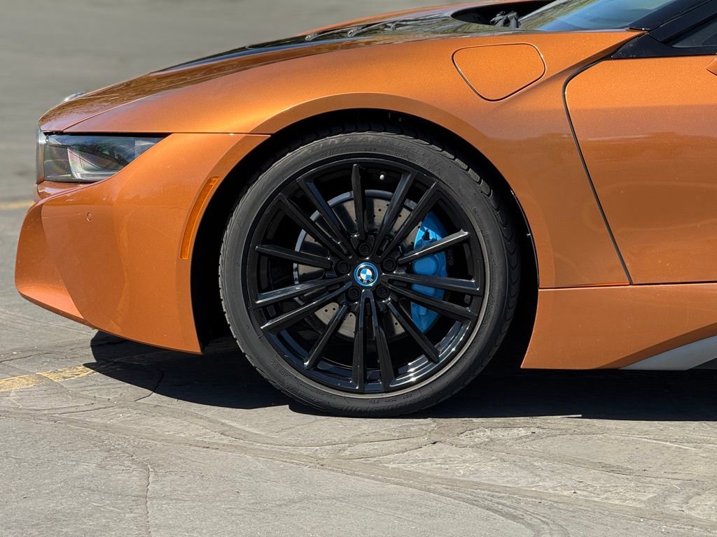 Used 2019 BMW i8 Roadster image 14