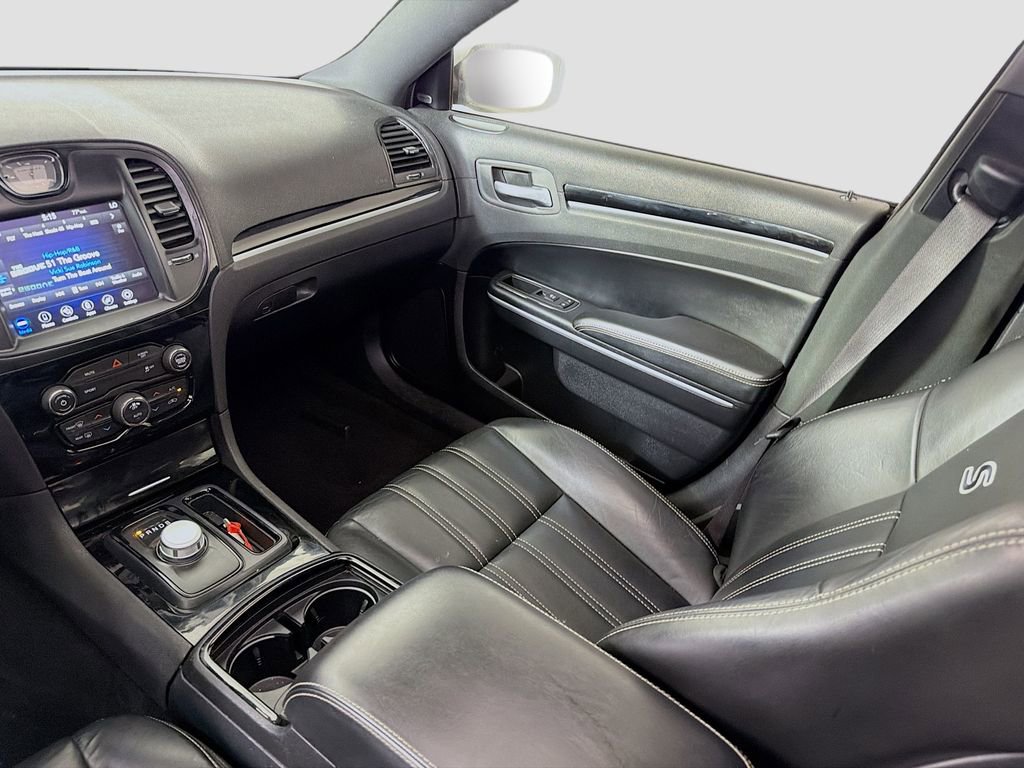 Used 2020 Chrysler 300 S RWD image 25