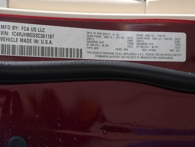 New 2025 Jeep Grand Cherokee Limited image 26