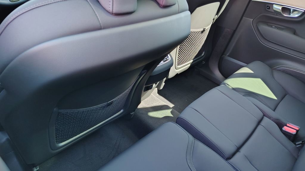 New 2026 Volvo XC90 B6 Plus w/ Protection Package Premier image 28