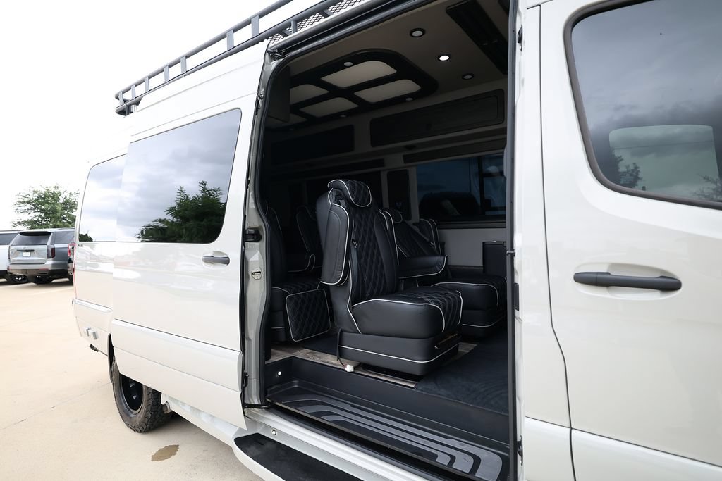Used 2023 Mercedes-Benz Sprinter 3500 image 11