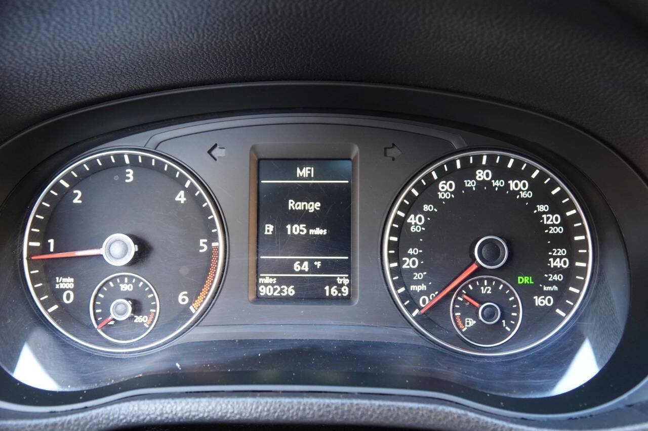 Used 2012 Volkswagen Passat TDI SE FWD image 93