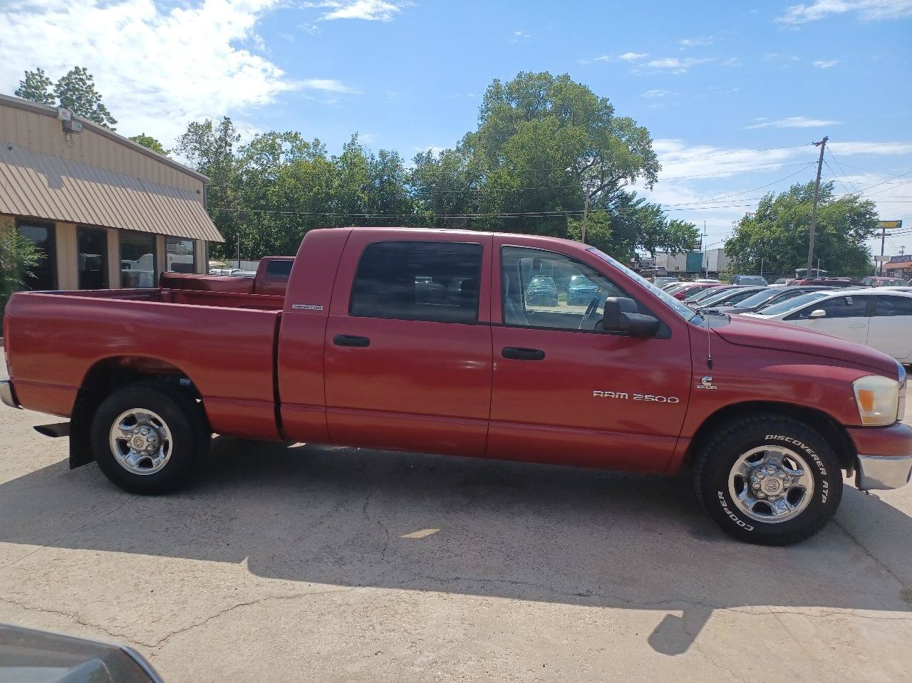 Used 2006 Dodge Ram 2500 Truck SLT RWD image 4