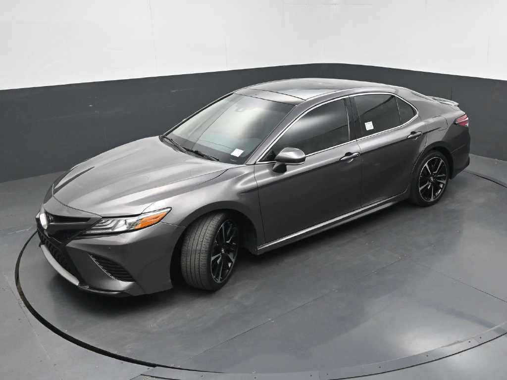 Used 2018 Toyota Camry XSE FWD image 29