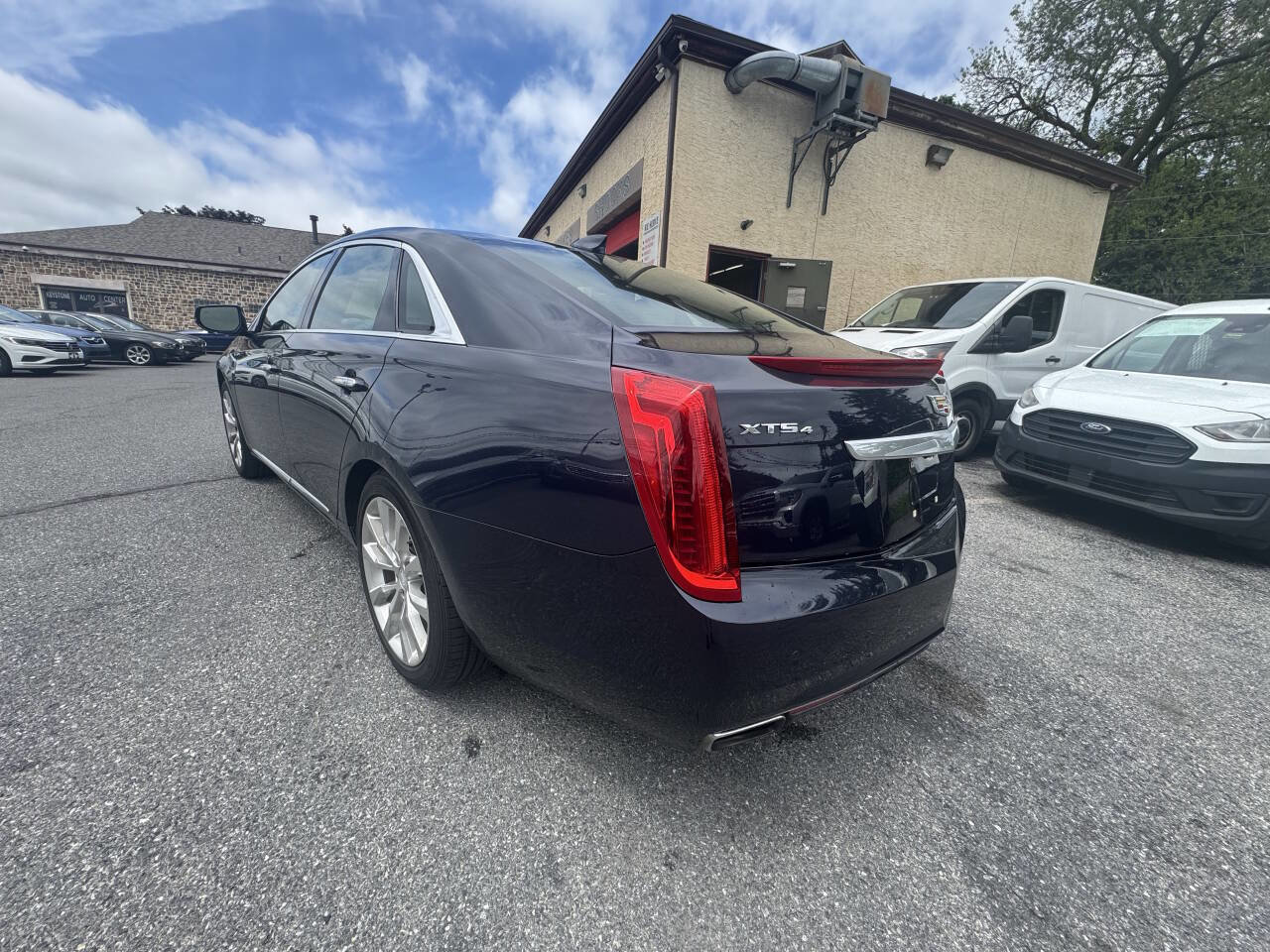 Used 2016 Cadillac XTS Luxury w/ Driver Awareness Package AWD/4WD image 4