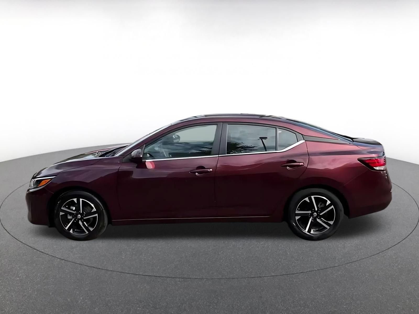 Used 2025 Nissan Sentra SV FWD image 7