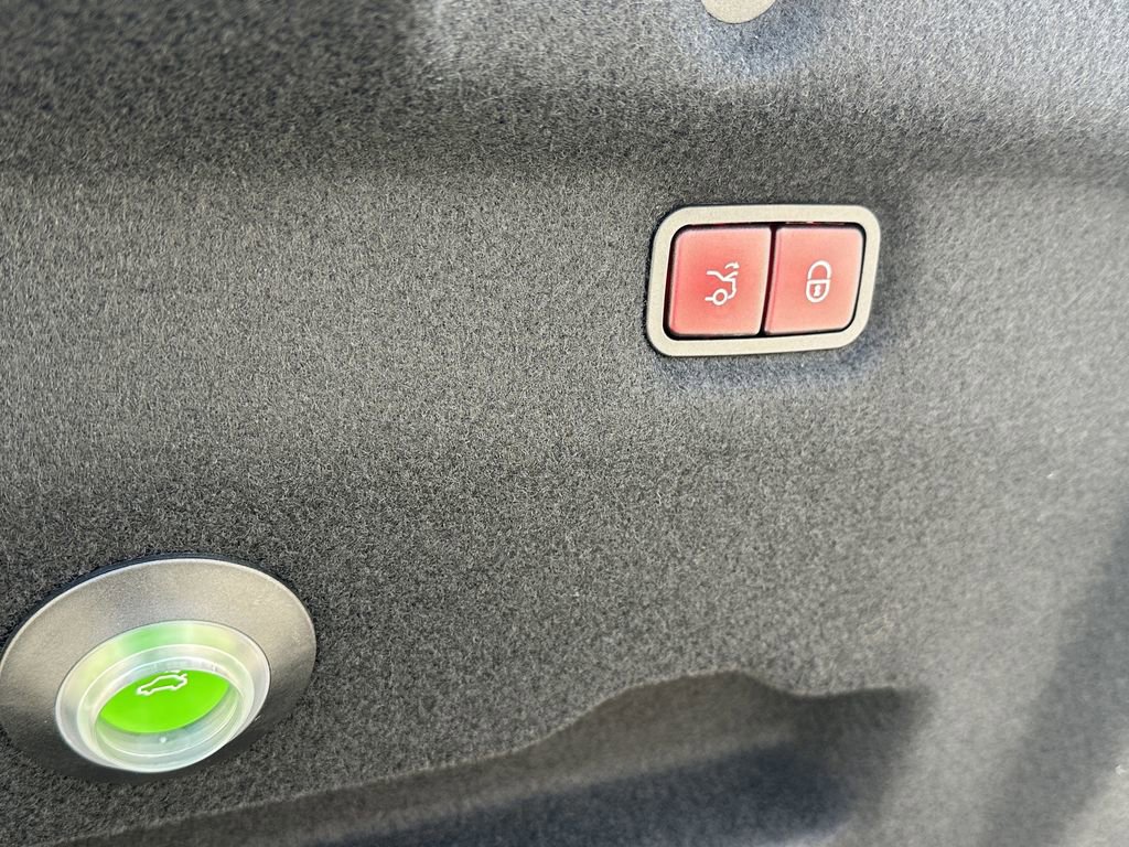 Certified 2023 Mercedes-Benz SL 63 AMG 4MATIC image 24