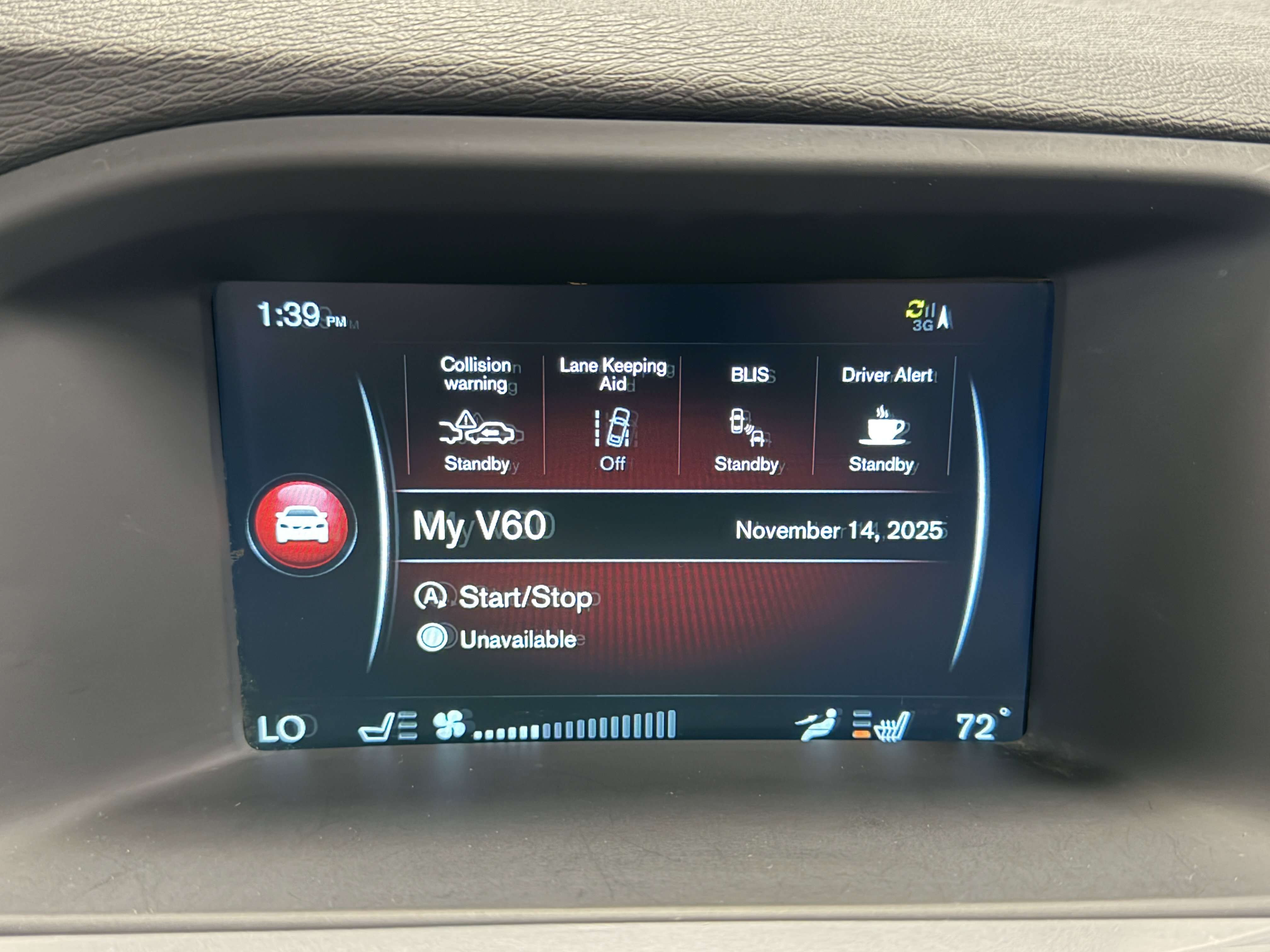 Used 2017 Volvo V60 T6 R-Design Platinum w/ Climate Package image 11