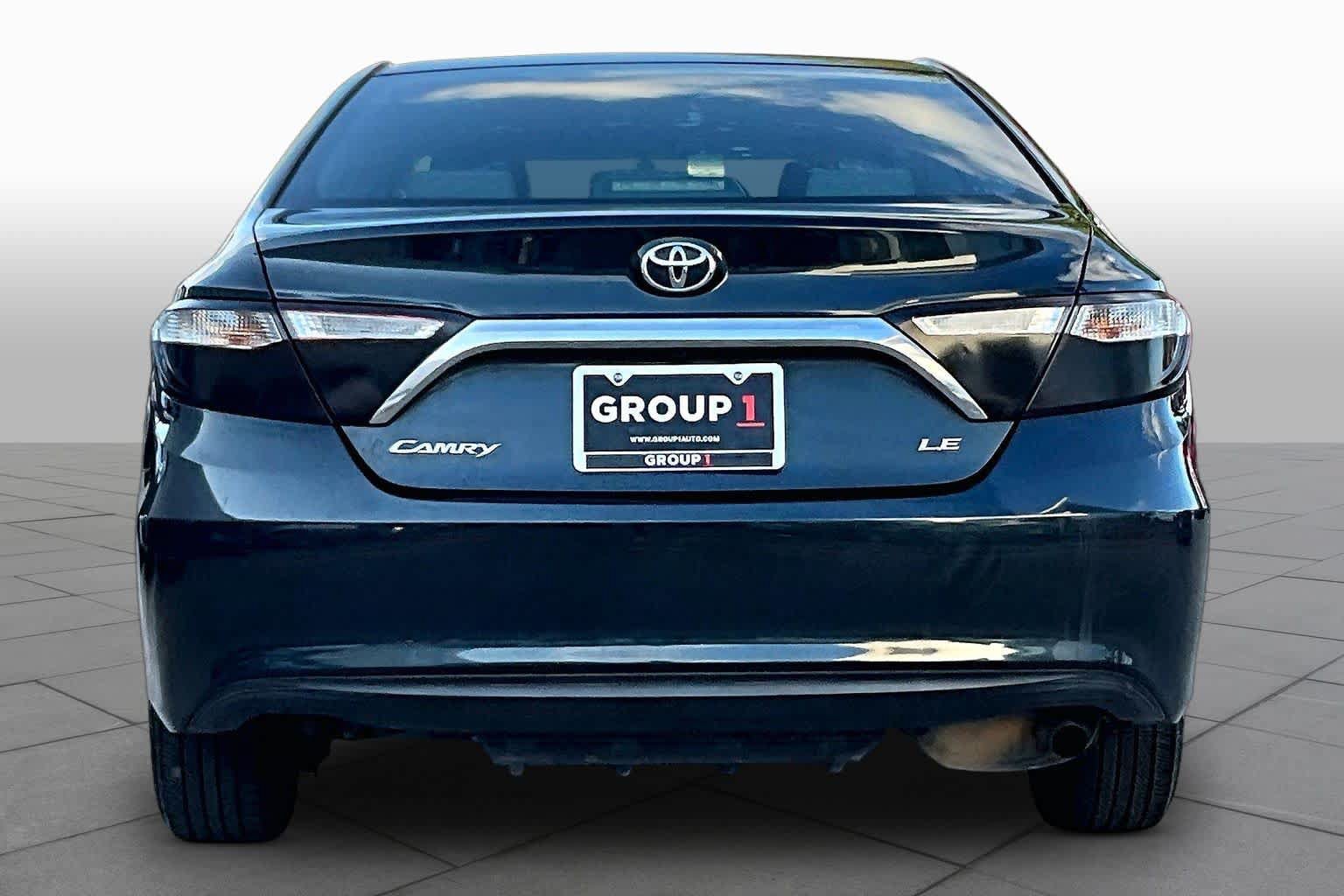 Used 2016 Toyota Camry LE FWD image 5
