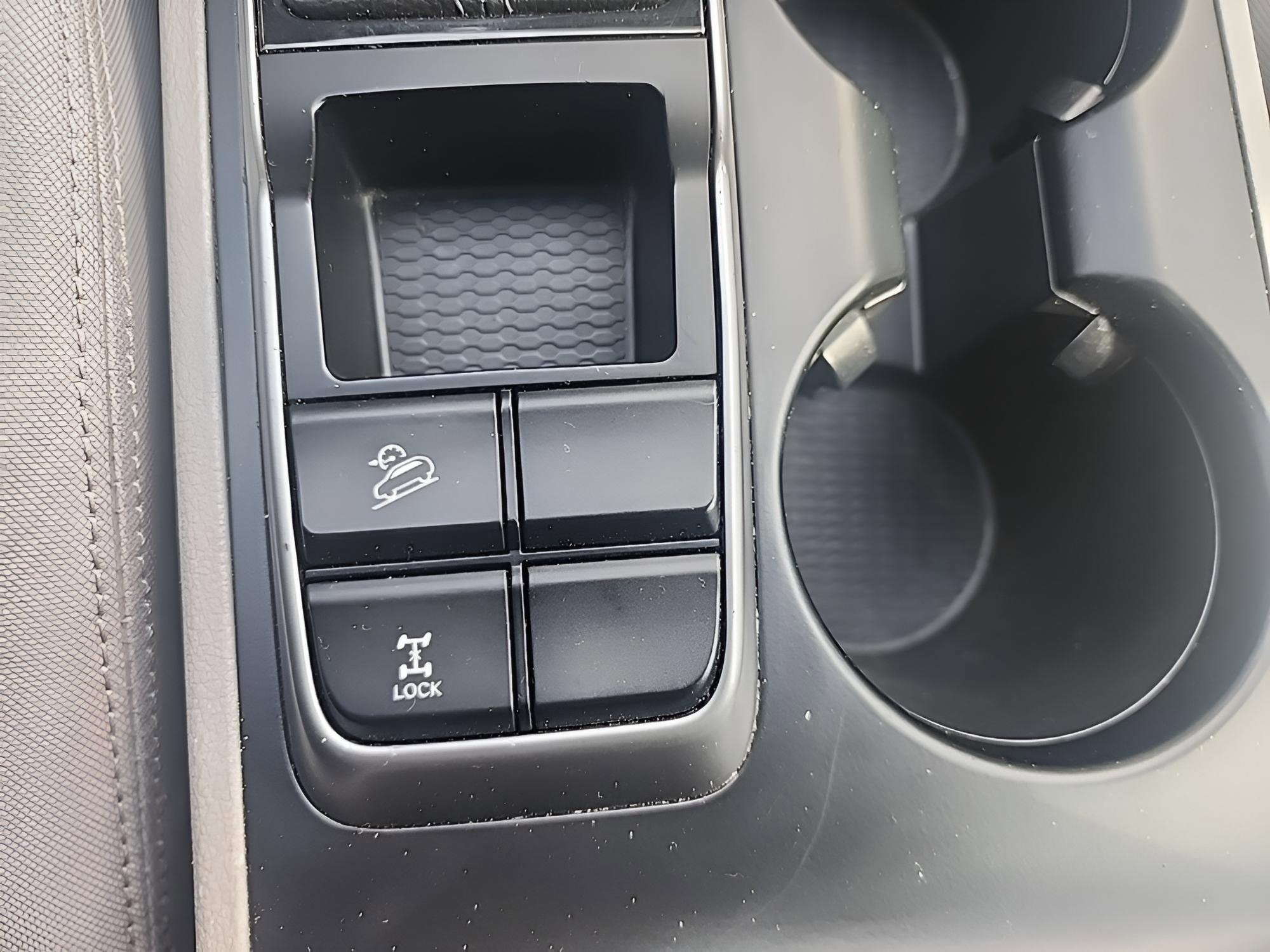 Used 2018 Hyundai Tucson SE image 20