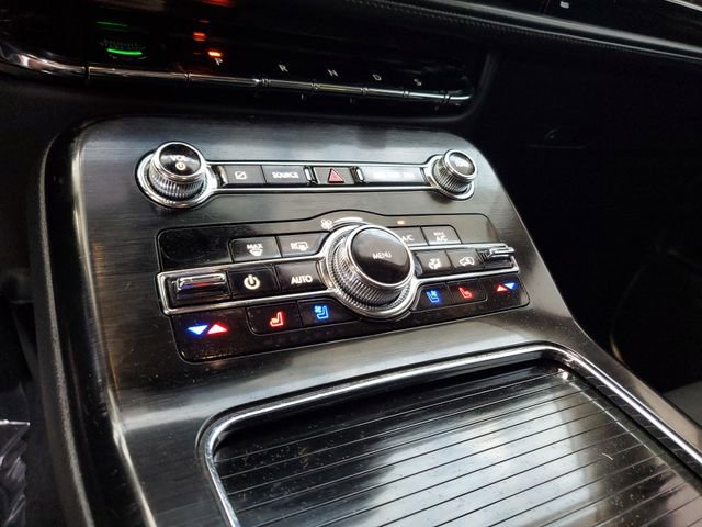 Used 2023 Lincoln Nautilus Reserve image 22