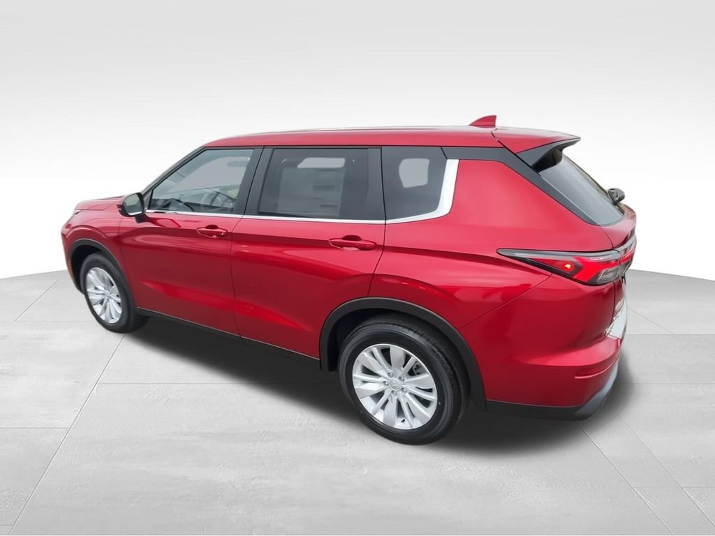 New 2026 Mitsubishi Outlander ES FWD image 6