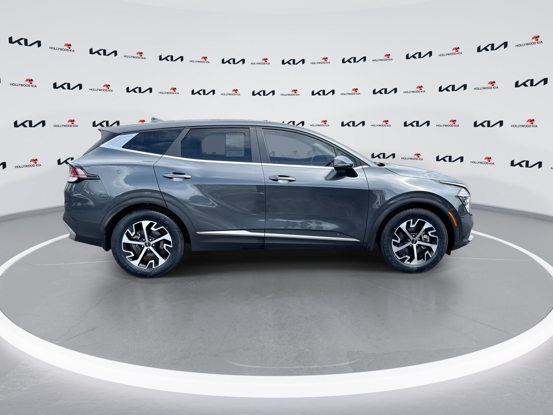 Certified 2024 Kia Sportage EX FWD image 9