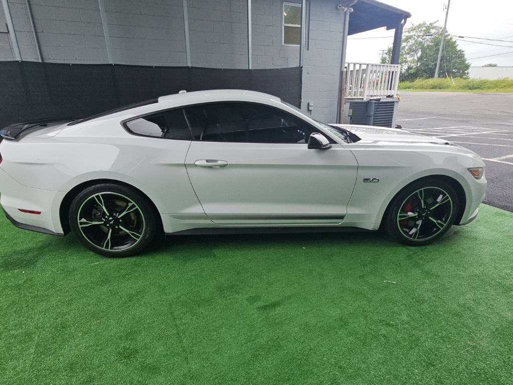 Used 2017 Ford Mustang GT Premium RWD image 2