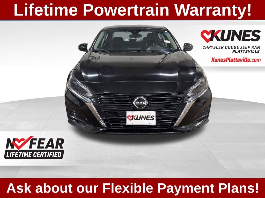 Used 2023 Nissan Altima 2.5 SV image 4