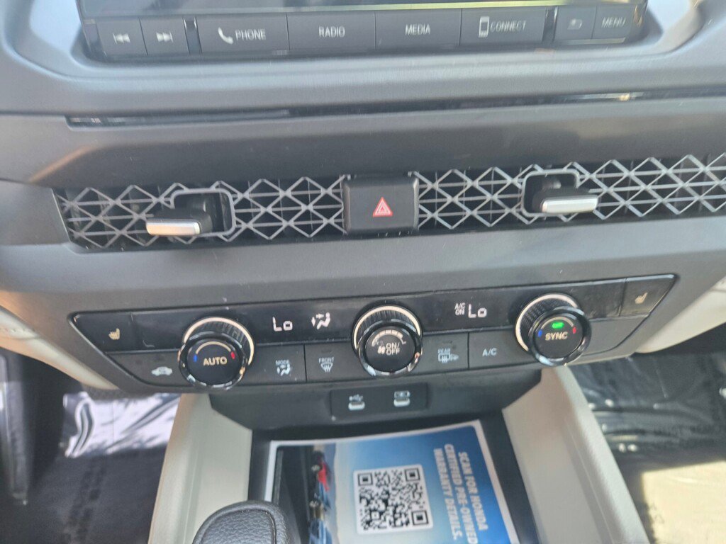 Certified 2025 Honda Accord SE image 18