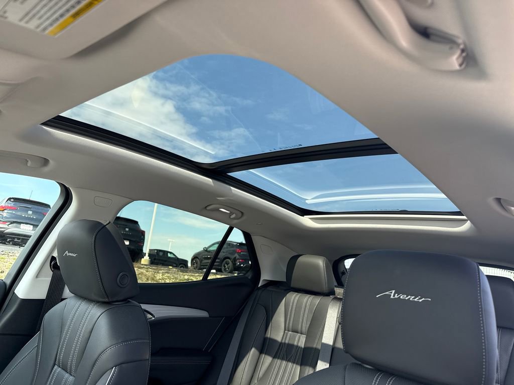 New 2026 Buick Envision Avenir image 29