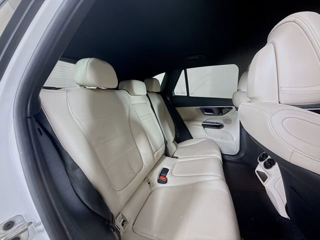 Used 2023 Mercedes-Benz GLC 300 image 28