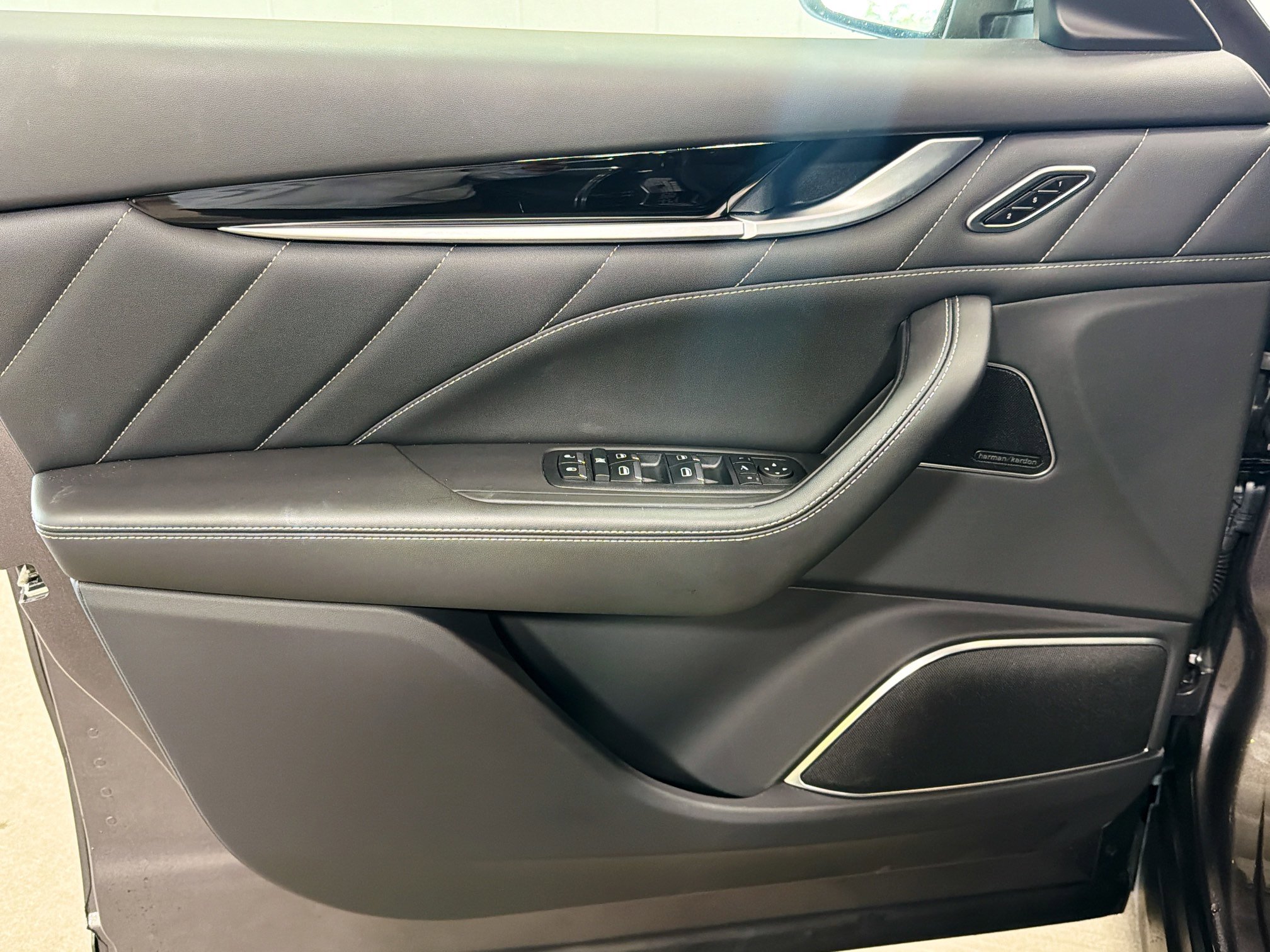 Used 2023 Maserati Levante GT image 22