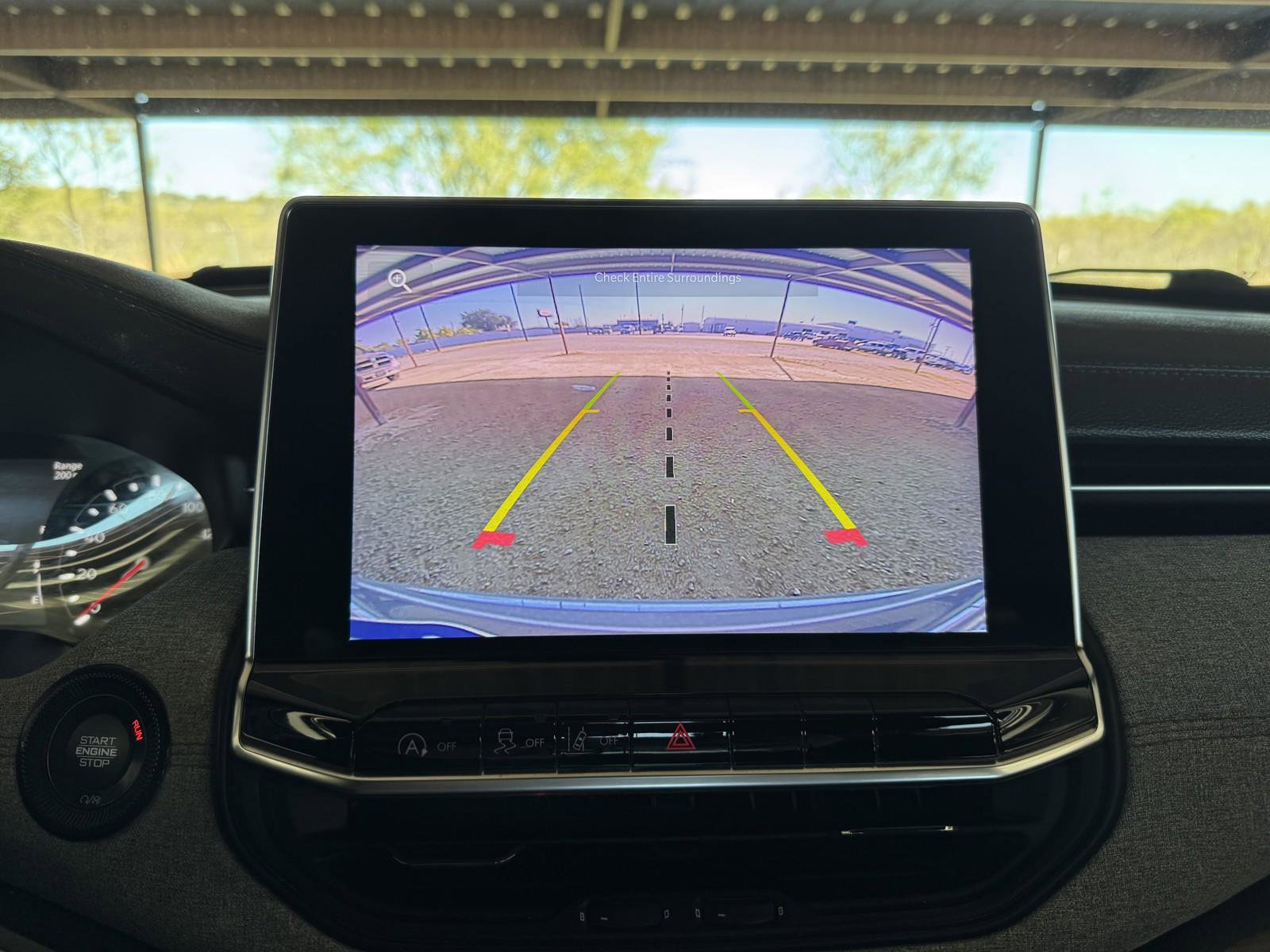 Used 2024 Jeep Compass Latitude image 13