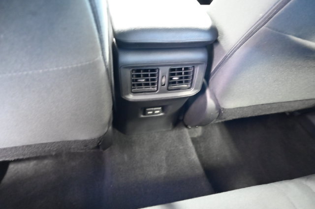 Used 2024 Toyota RAV4 XLE AWD/4WD image 26