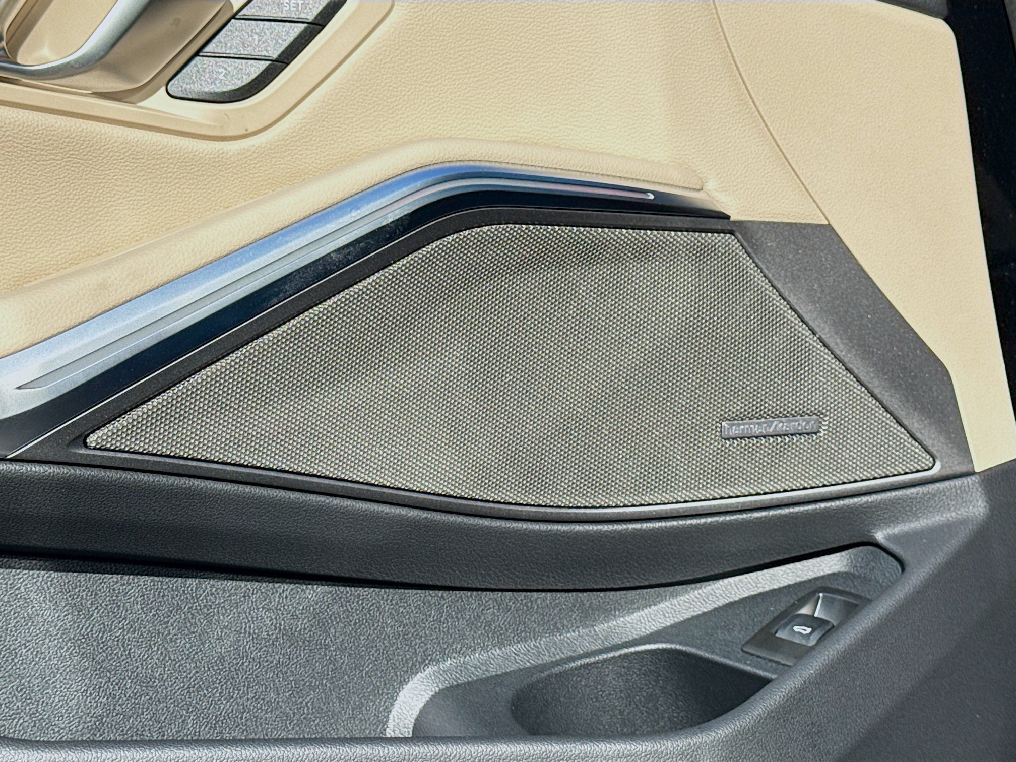 New 2026 BMW 330i Sedan w/ Premium Package RWD image 24