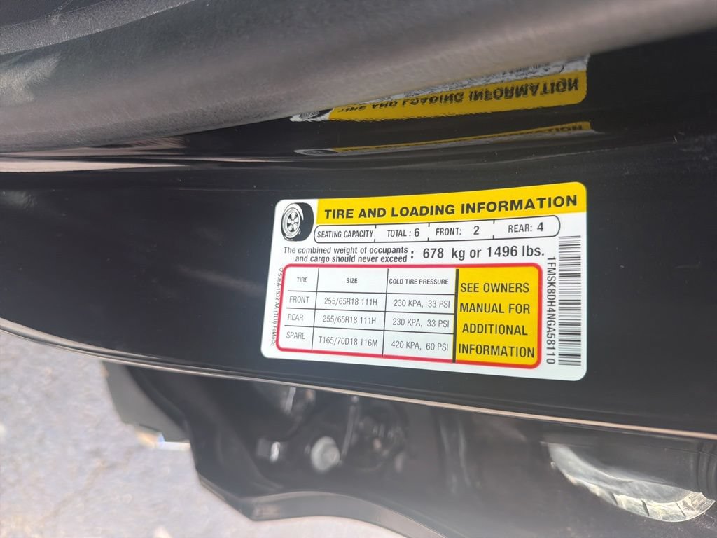 Certified 2022 Ford Explorer XLT w/ Equipment Group 202A AWD/4WD image 52