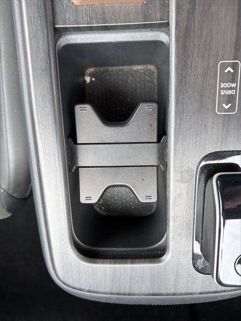 Used 2024 Nissan Ariya AWD image 34