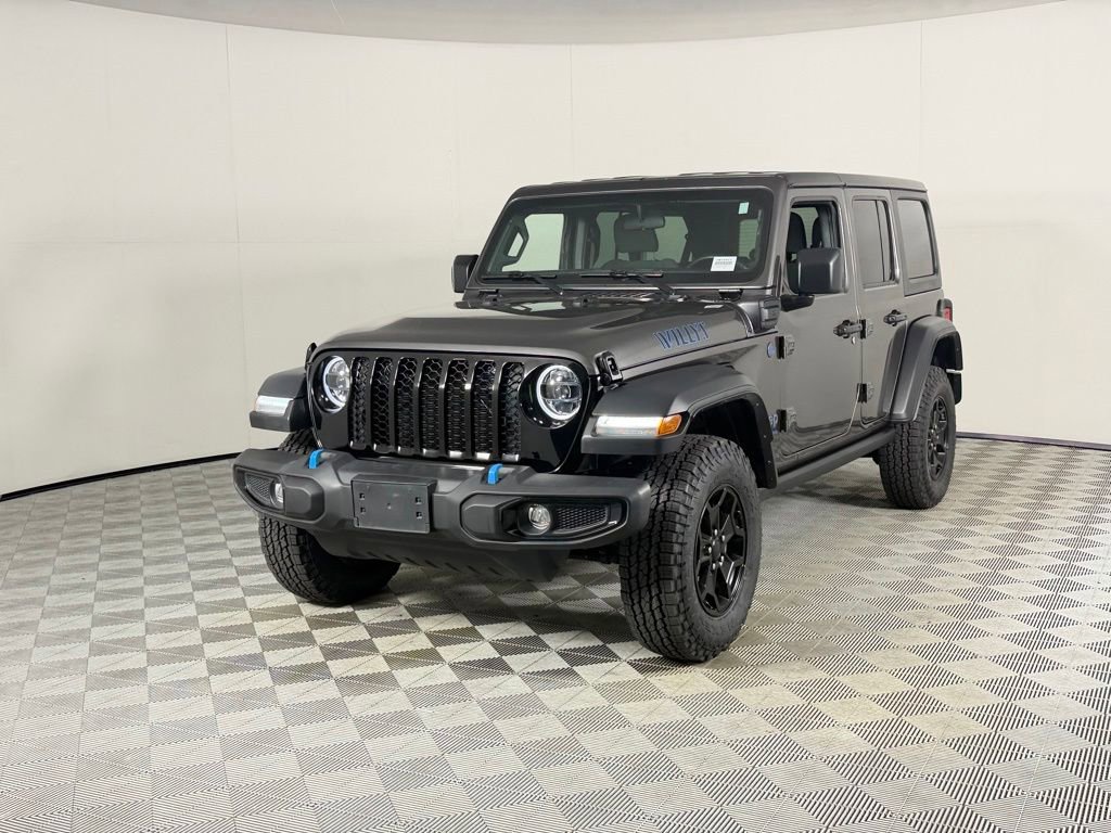 Used 2023 Jeep Wrangler Unlimited w/ Cold Weather Group AWD/4WD image 3
