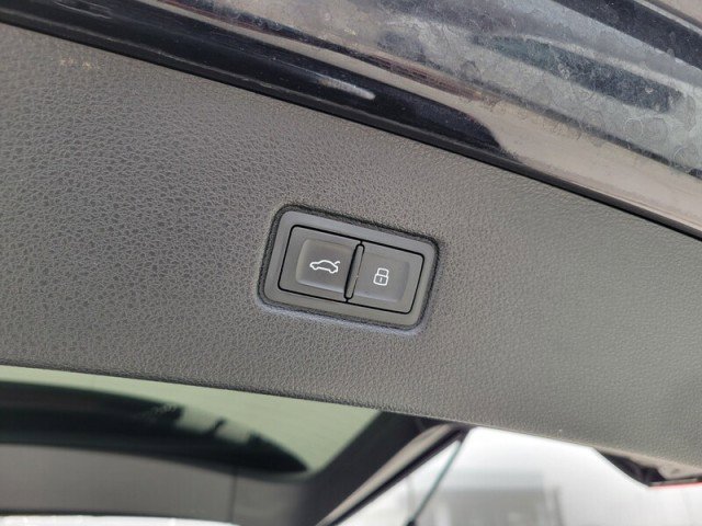 Used 2018 Audi Q7 3.0T Prestige w/ Prestige Package image 8