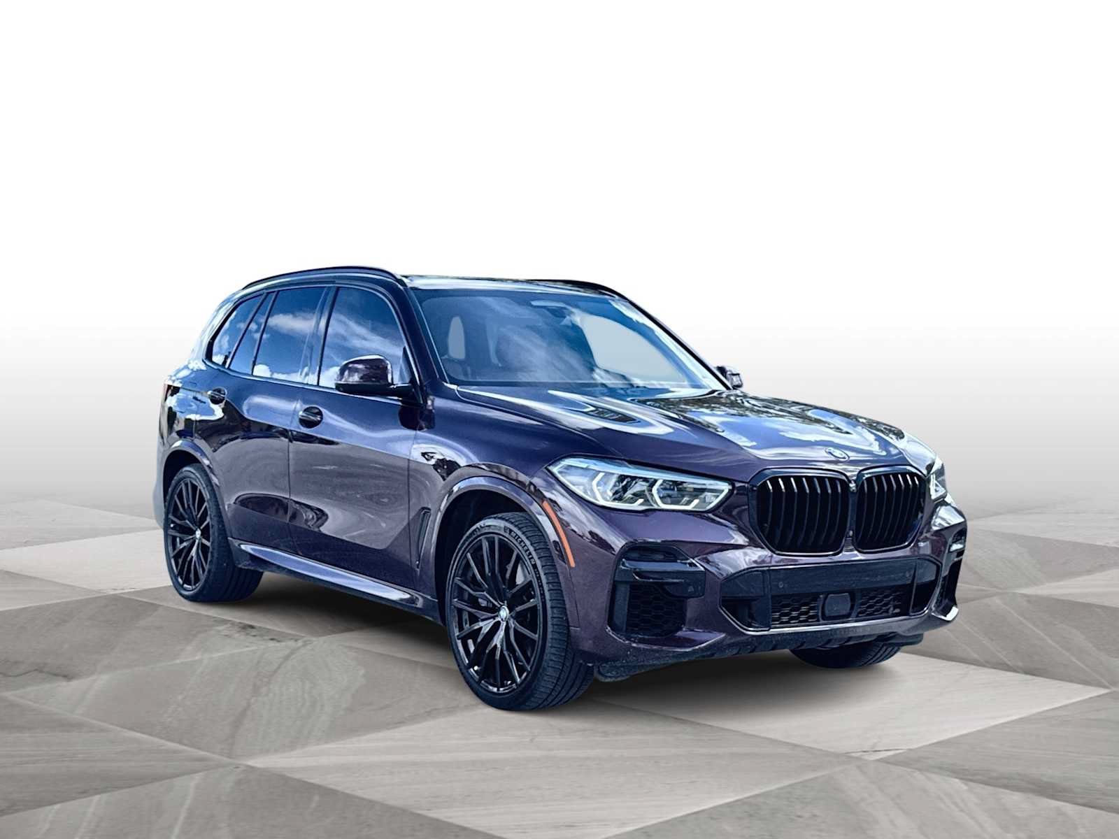 Used 2022 BMW X5 M50i w/ Executive Package AWD/4WD image 2