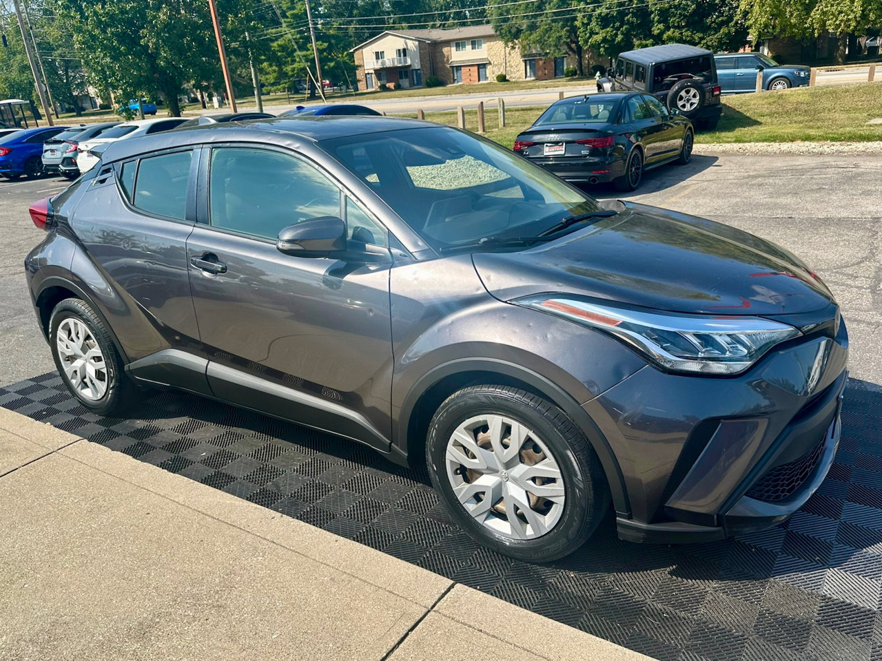 Used 2021 Toyota C-HR LE image 2