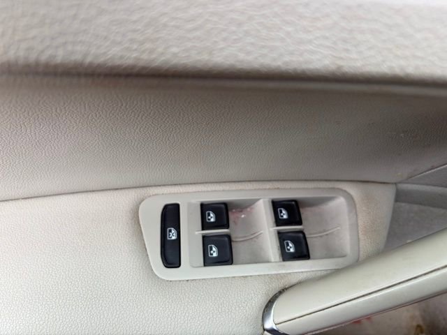 Used 2017 Volkswagen Golf Wolfsburg Edition image 27