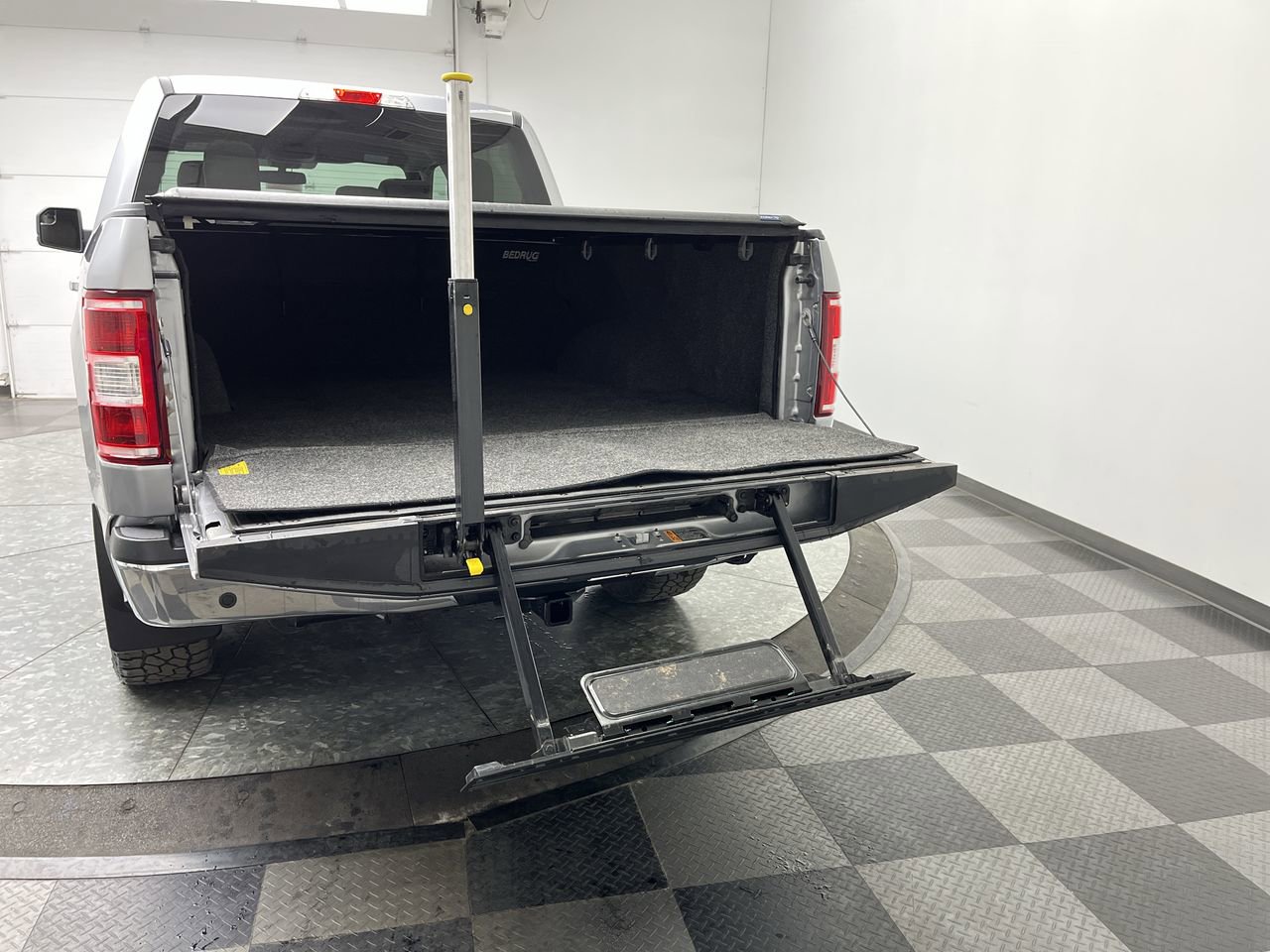 Certified 2020 Ford F150 XLT w/ Equipment Group 302A Luxury AWD/4WD image 32