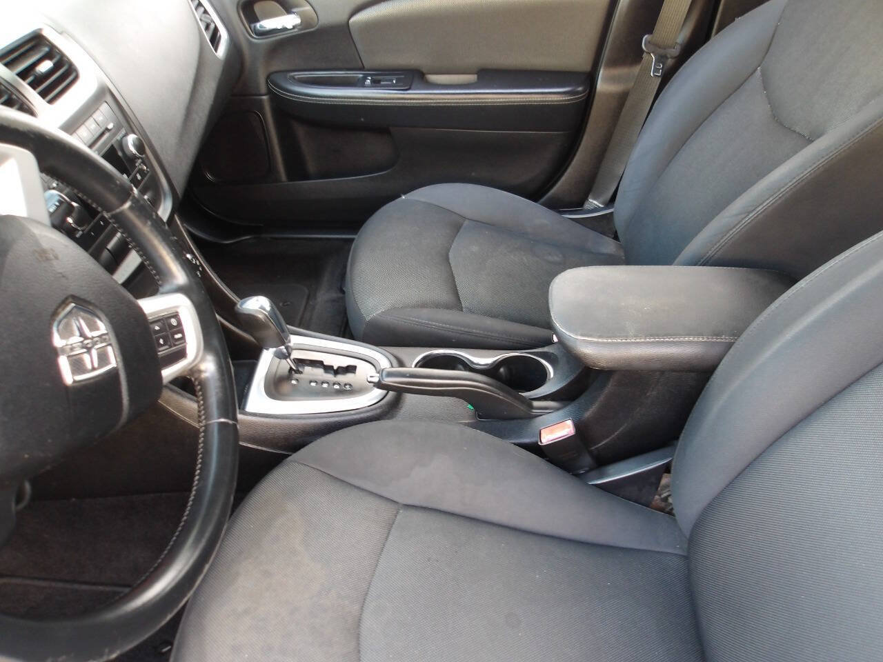 Used 2013 Dodge Avenger SXT FWD image 15