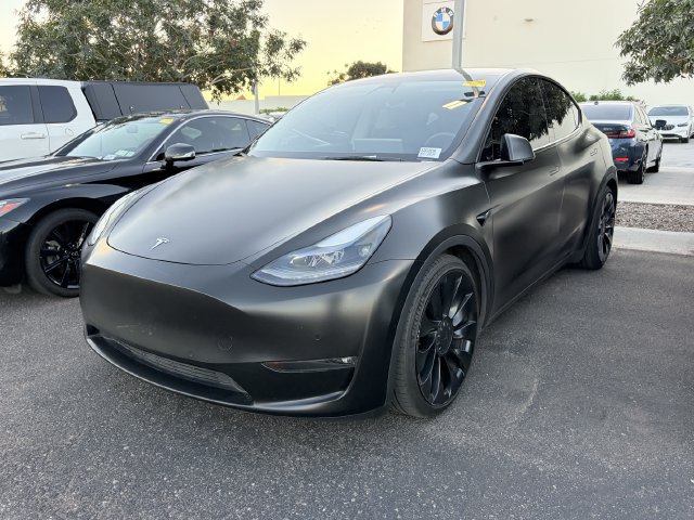 Used 2022 Tesla Model Y Performance AWD/4WD image 1