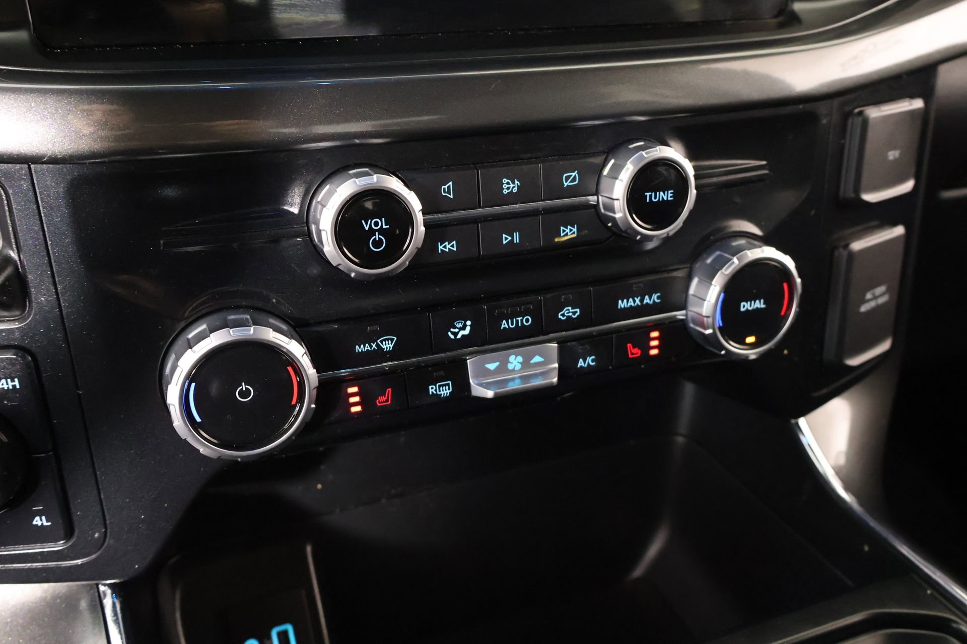 Used 2023 Ford F150 XLT w/ Equipment Group 302A High AWD/4WD image 8