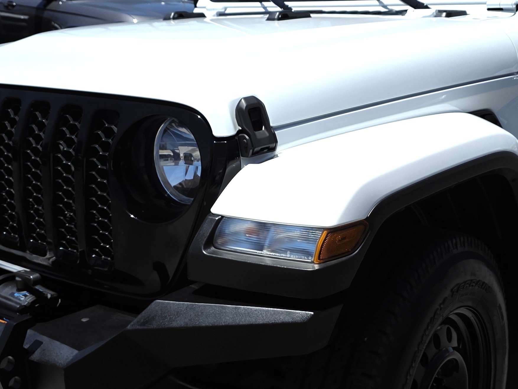 Certified 2021 Jeep Gladiator Overland AWD/4WD image 8