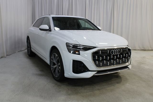 Used 2024 Audi Q8 Prestige w/ Prestige Package image 38