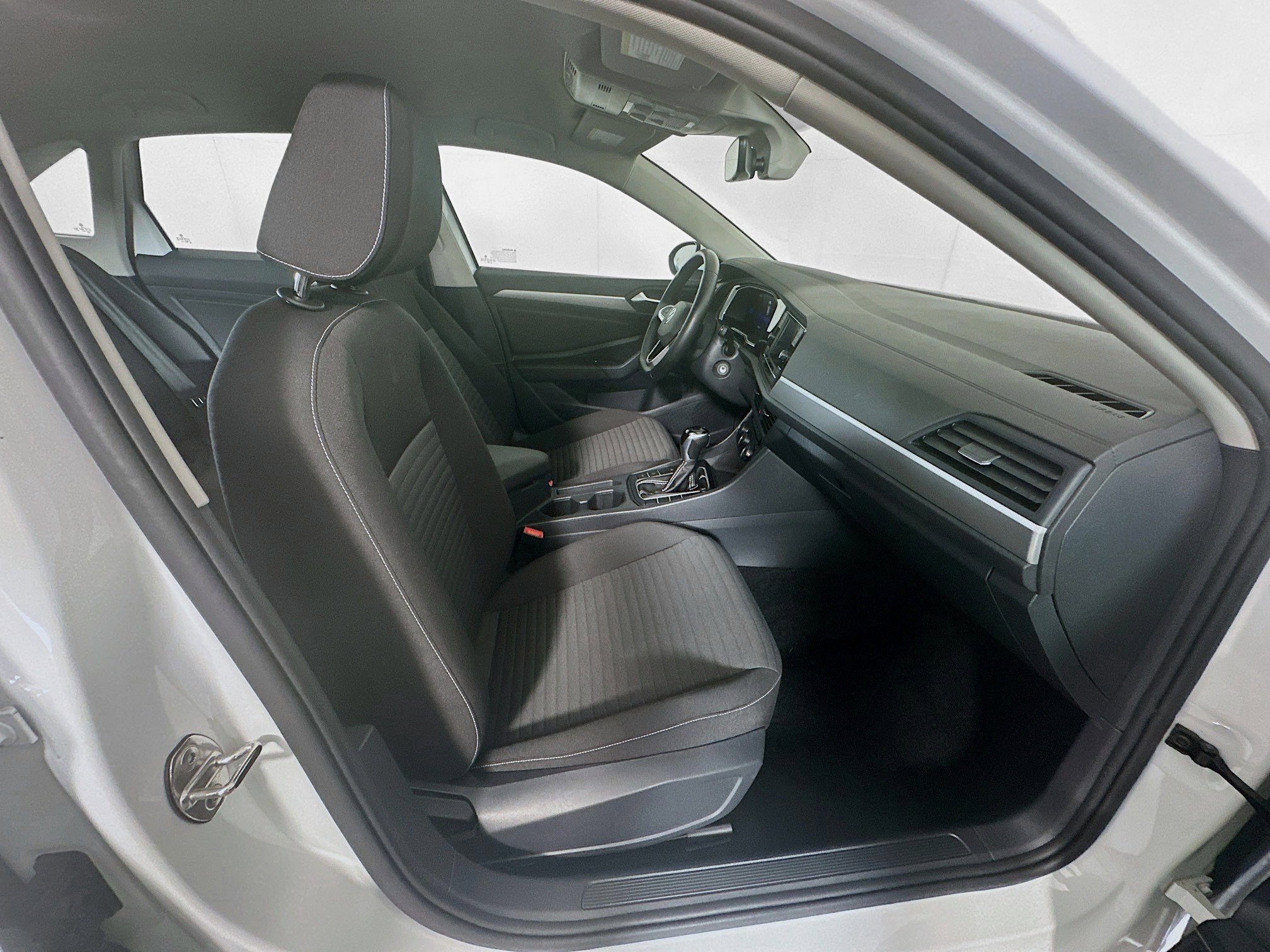 Used 2024 Volkswagen Jetta S image 30