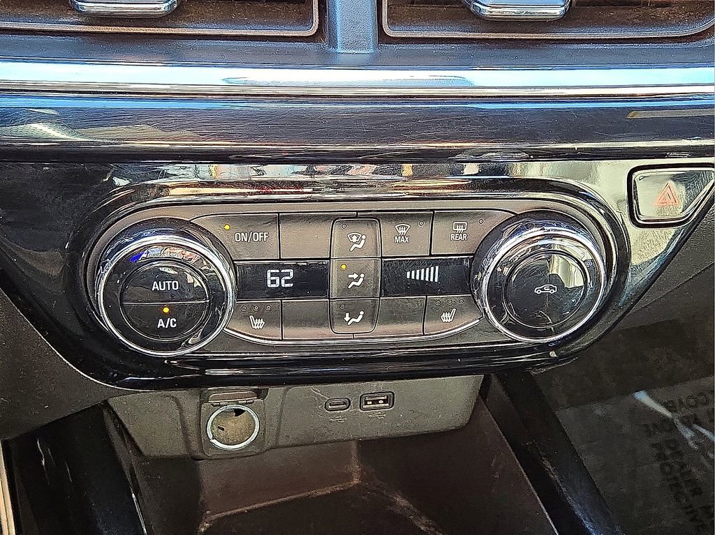 Used 2024 Chevrolet Trax RS w/ Driver Confidence Package image 27