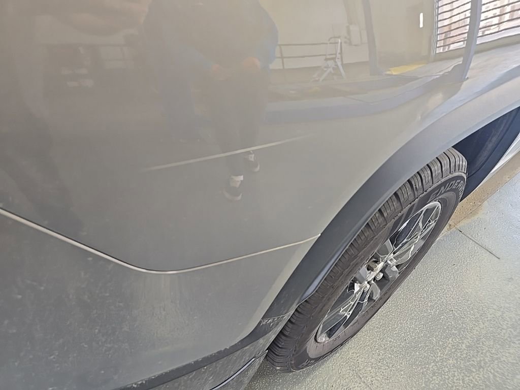 Used 2019 GMC Acadia SLT image 13