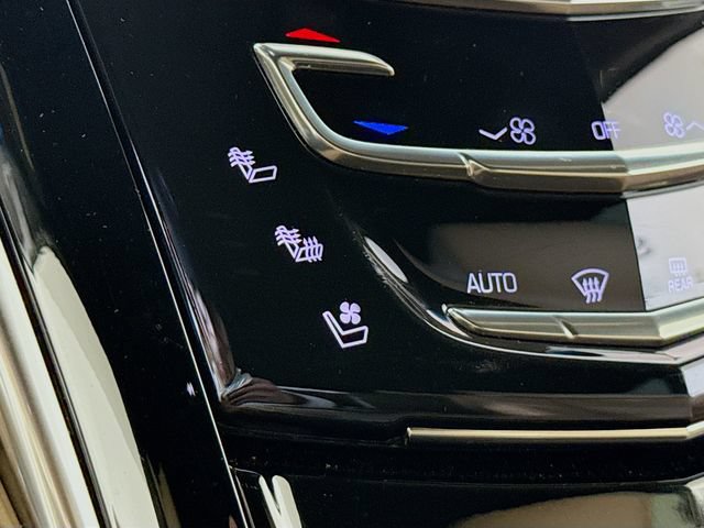 Used 2019 Cadillac Escalade ESV Platinum AWD/4WD image 21