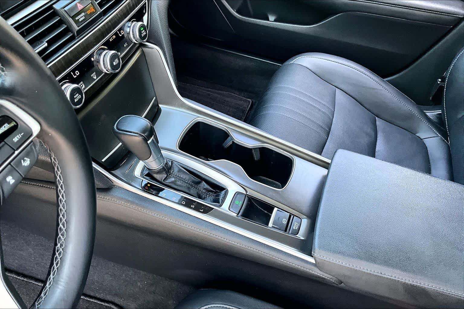 Certified 2019 Honda Accord EX-L image 17