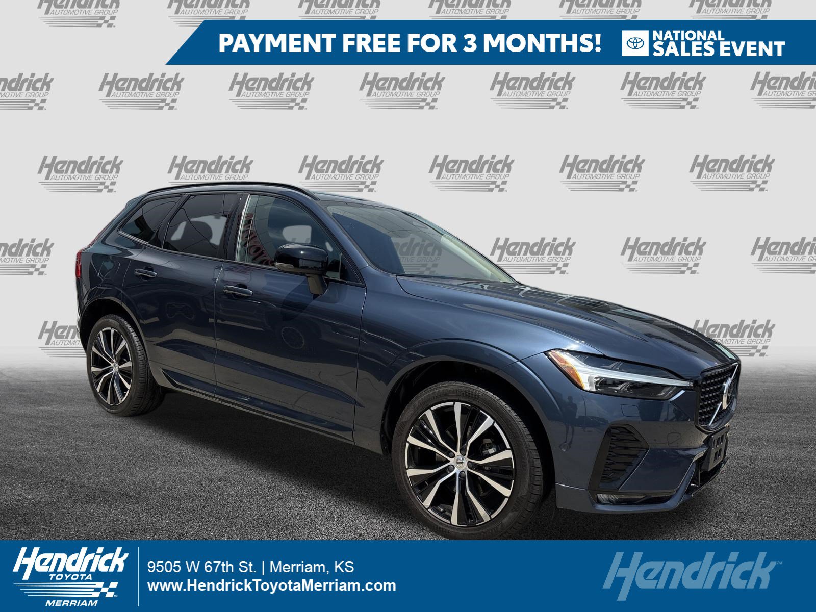 Used 2024 Volvo XC60 B5 Plus AWD/4WD image 1