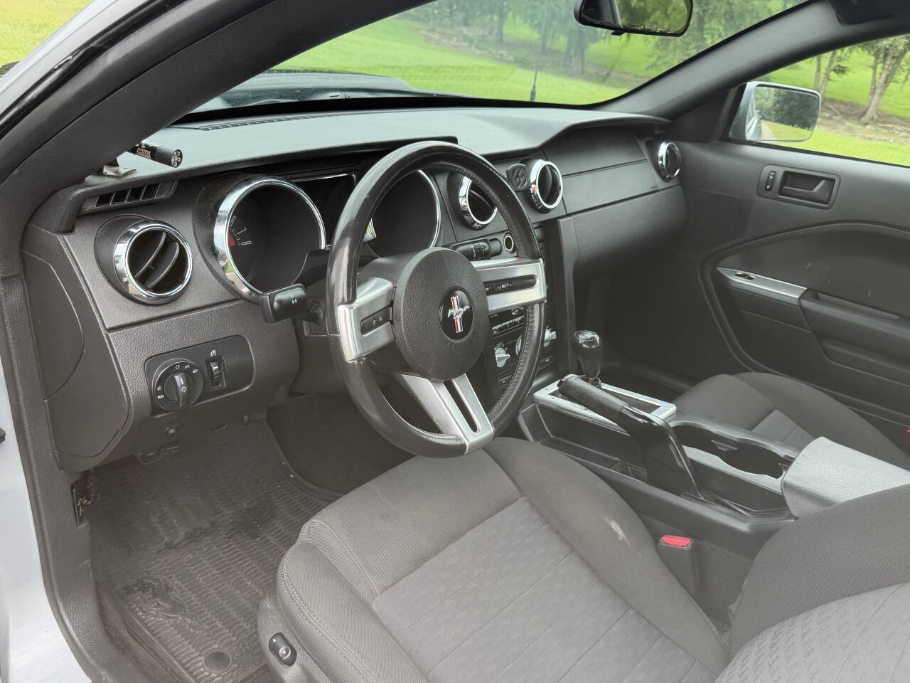 Used 2005 Ford Mustang GT Premium RWD image 12
