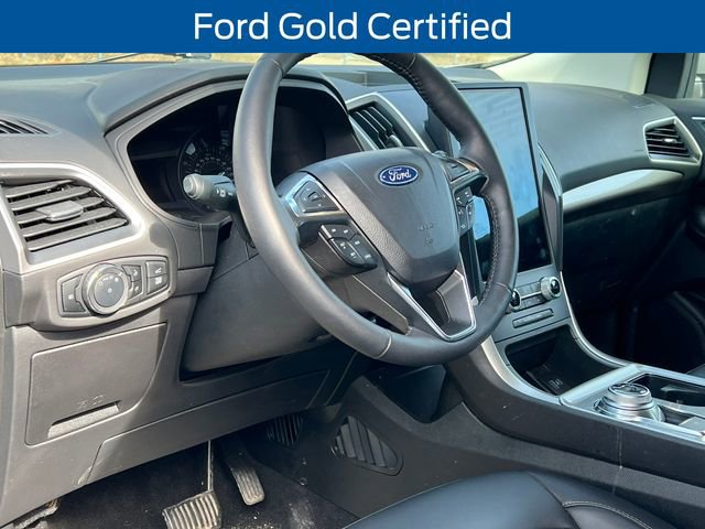 Certified 2024 Ford Edge SEL w/ Convenience Package image 2