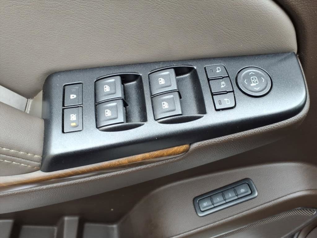 Used 2019 GMC Yukon Denali w/ Denali Ultimate Package image 24