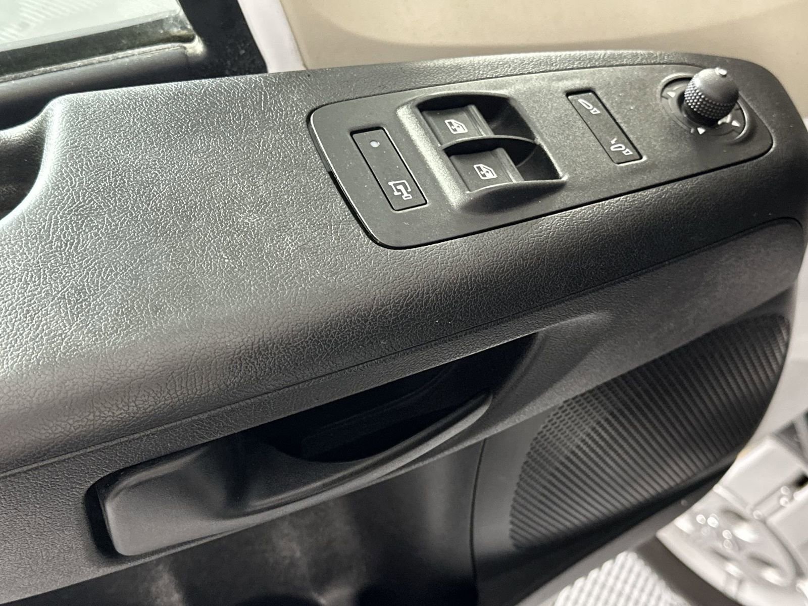 Used 2021 RAM ProMaster 3500 w/ Convenience Group image 13